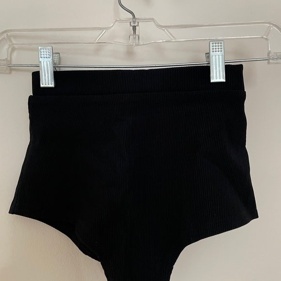 Pole dancing shorts - Picture 2 of 5